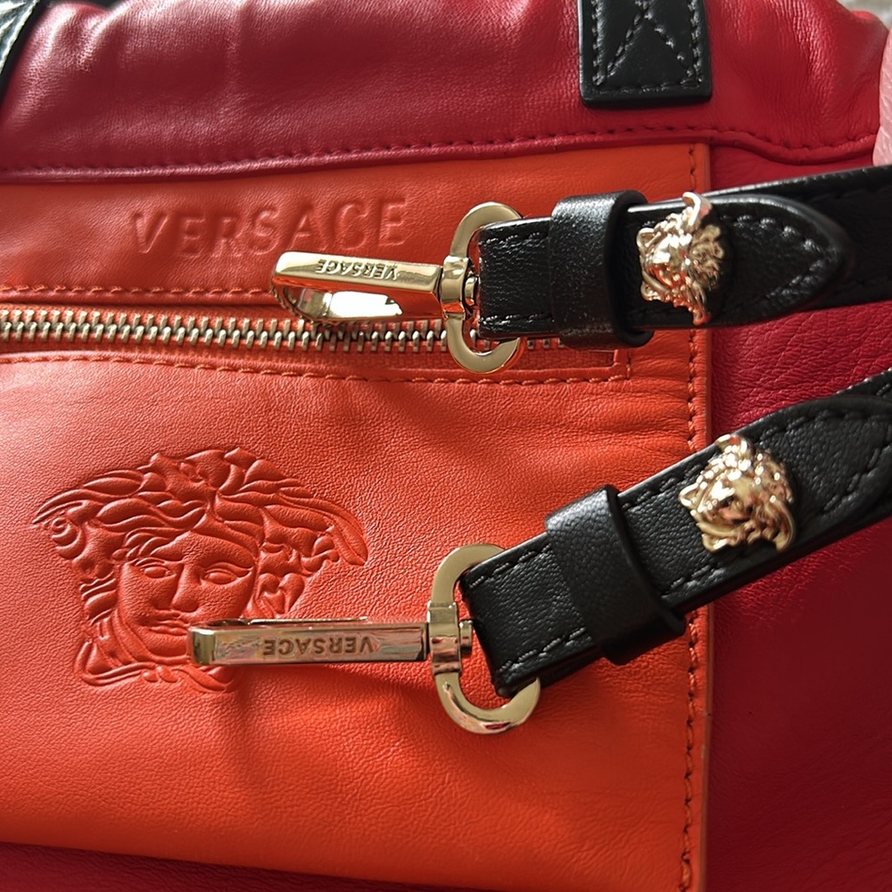 Versace made in Italy colorful leather drawsstring Crossbody/tote - Picture 9 of 15